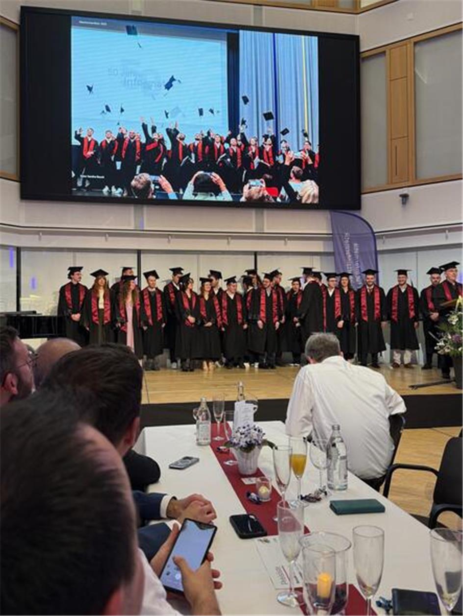 Verabschiedung der Absolventen der Hochschule Karlsruhe 