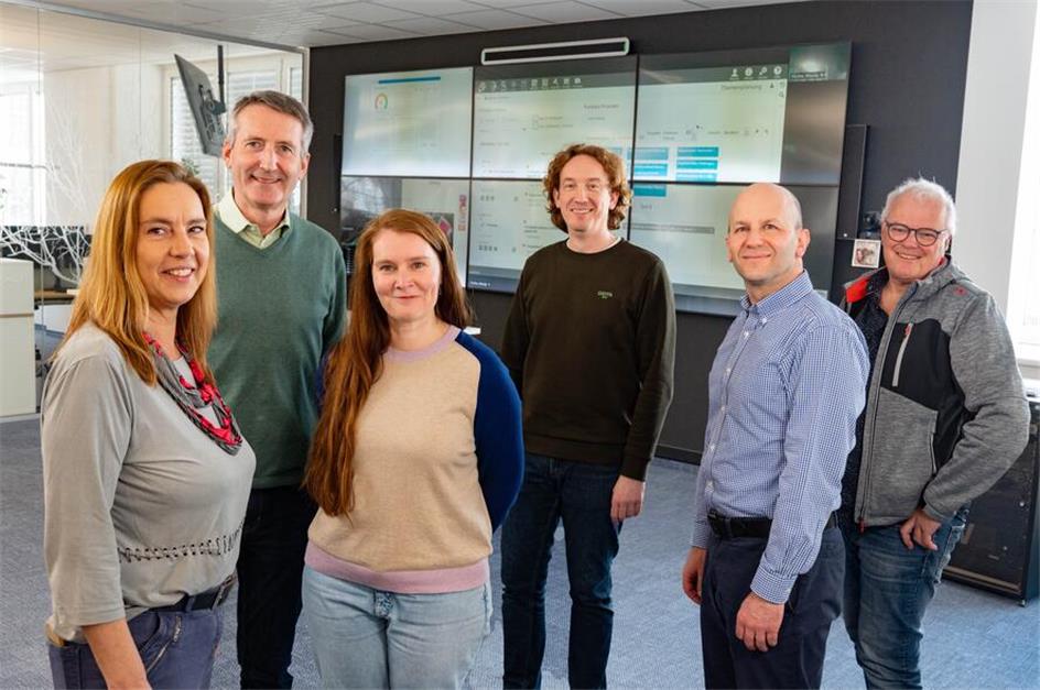 „Freie Presse“ baut Partnerschaft durch 7.Generation von DIALOG aus Freie Presse Dialog 7 Projekt Team